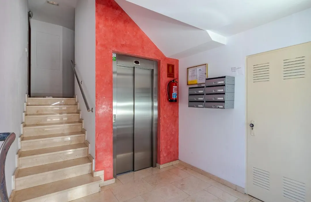 Cliff Suite Las Canteras-1