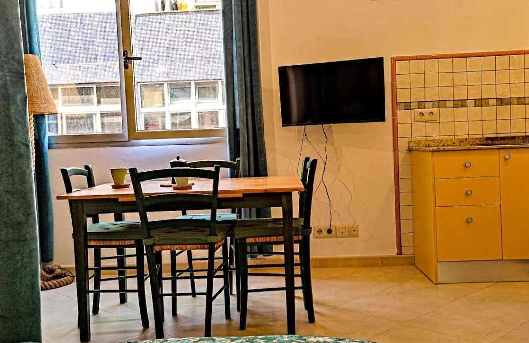 Casita Canaria Wonderful loft in Las Canteras-1