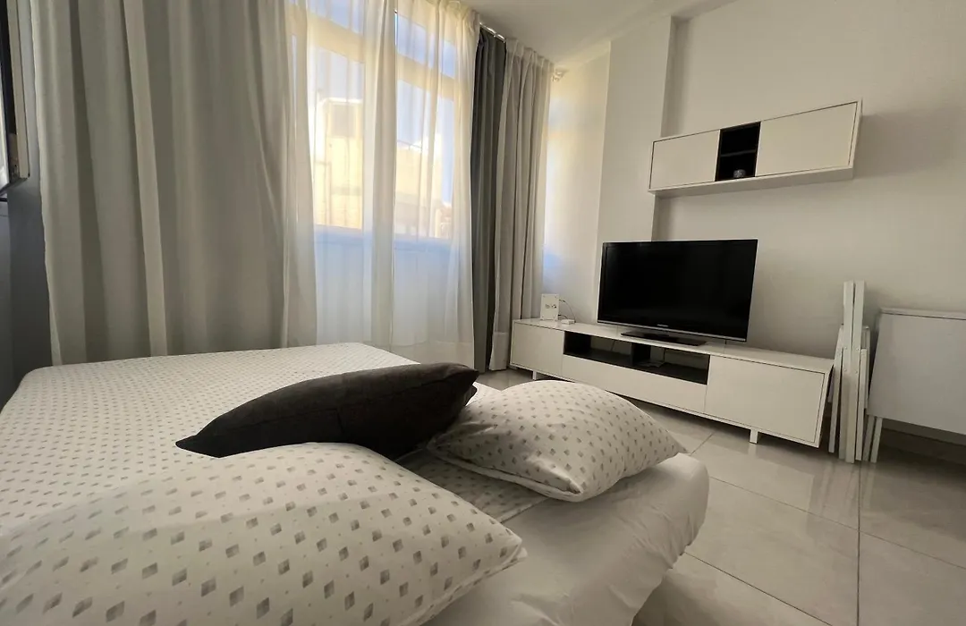 Graciano'S Sea House-1
