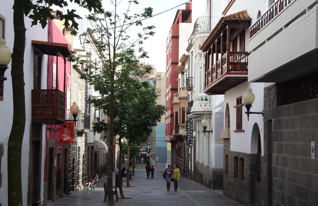 Triana Teatro VV-1