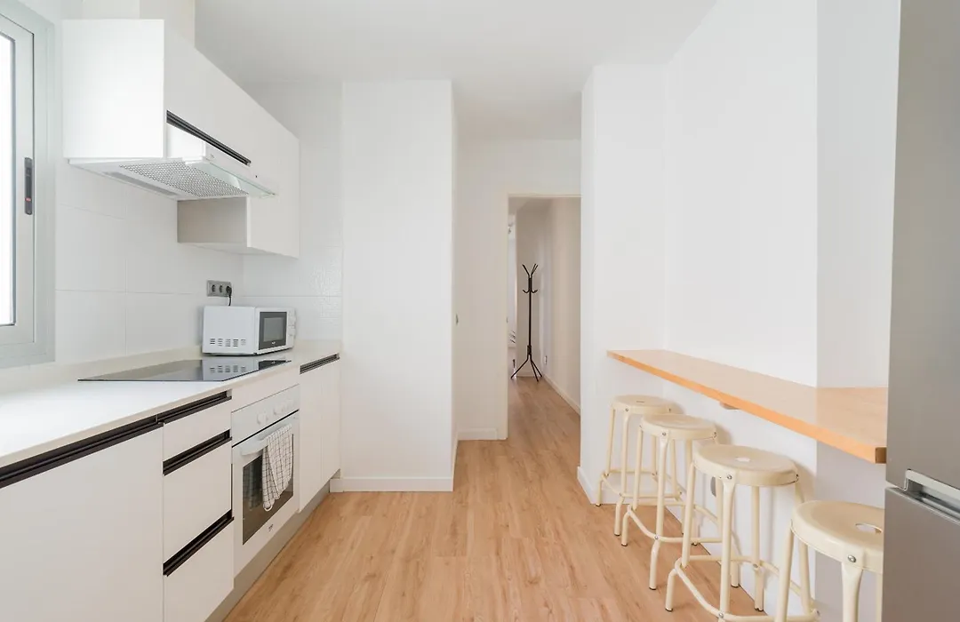 Las Canteras Beach Apartment Sagasta II-1