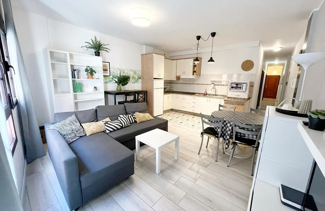 Velarde Deluxe Beach Flat Bycanary365-1