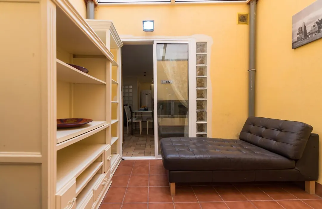 SG Carlos Family House-1