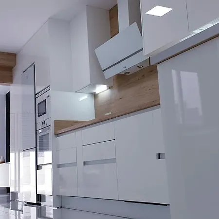 Enzo Suite-3