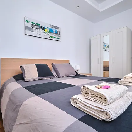 Apartments Vegueta Suite-3