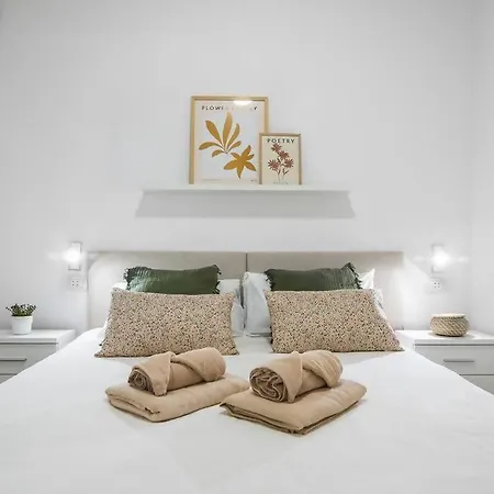 Alma Home ,6 paxs ,Wifi , Playa Canteras, Ocio-3