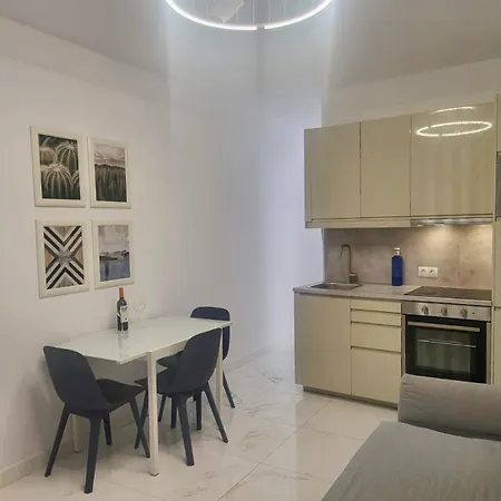 New 2 Bedrooms Gold Flat At Las Canteras Beach With Balcony And Free Parking-2
