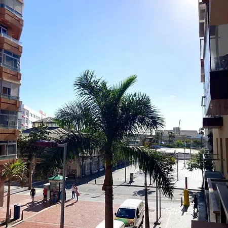 Sagasta Beachfront With Balcony-2