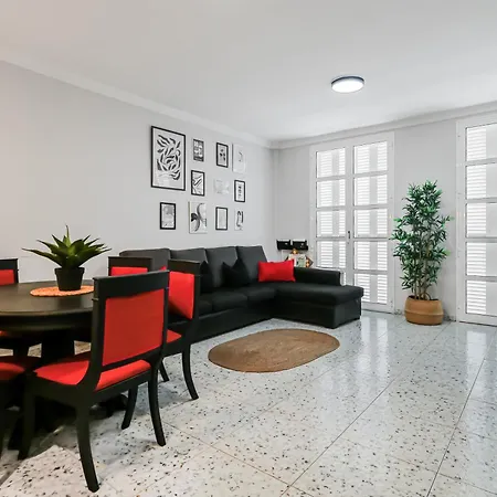 Flat Triana-2