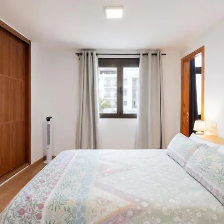 Guestready - Las Canteras Shoreline-3
