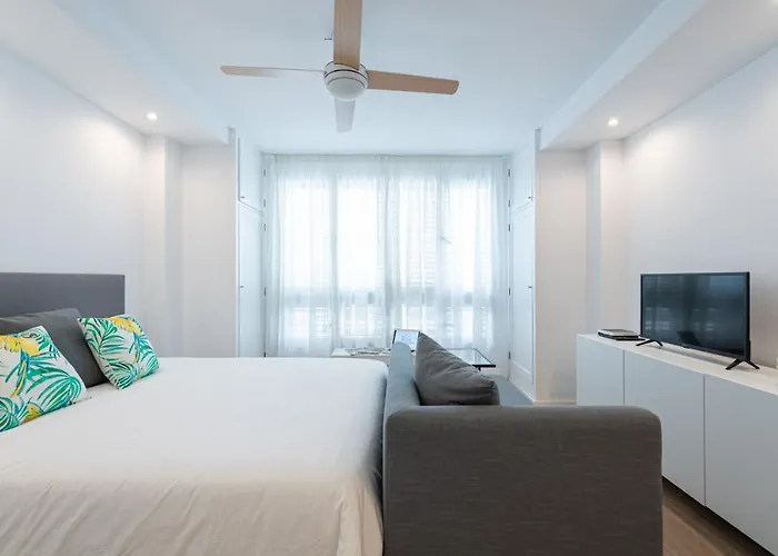 HomeForGuest Moderno Estudio junto a Las Canteras Las Palmas de Gran Canaria