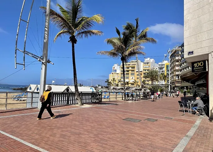Homeforguest Listen To The Waves By Las Canteras Las Palmas de Gran Canaria