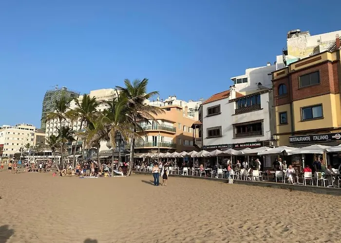 Habitacion CANTERAS con baño privado , en apartamento COMPARTIDO Las Palmas de Gran Canaria