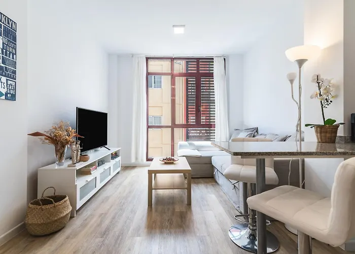 Home2Book Elegant & Cozy Retreat Las Palmas
