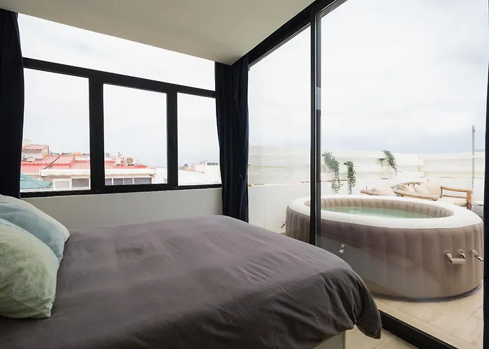 Las Palmas Beach Penthouse