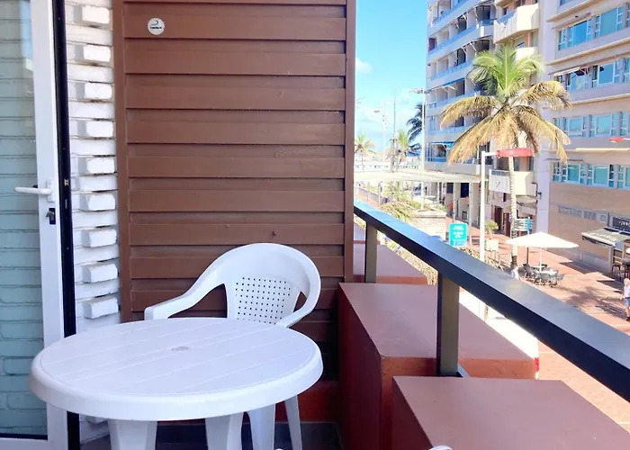 Sagasta Beachfront With Balcony Las Palmas de Gran Canaria