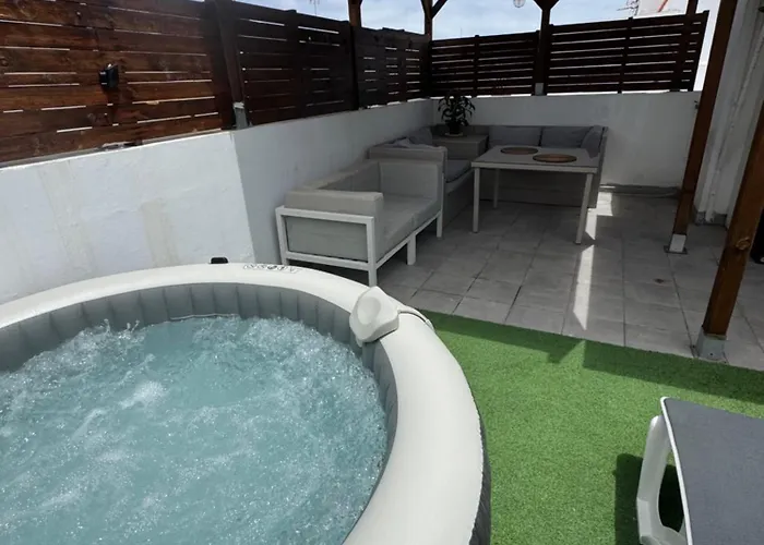 Apartamento URBAN ZEN con terraza y Jacuzzi Las Palmas de Gran Canaria
