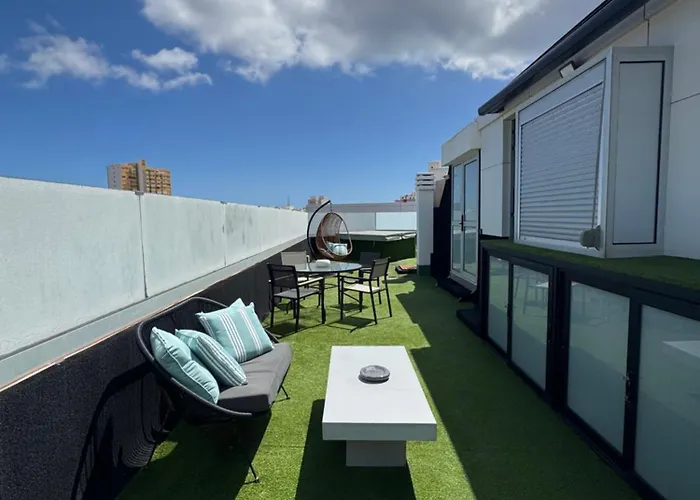 APARTAMENTO con gran terraza y Jacuzzi PRIVADO Las Palmas de Gran Canaria